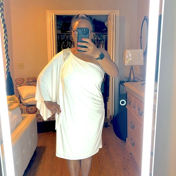 EUC Elegant cream silver sequence off the shoulder dress size 14 - Picture 3 of 8